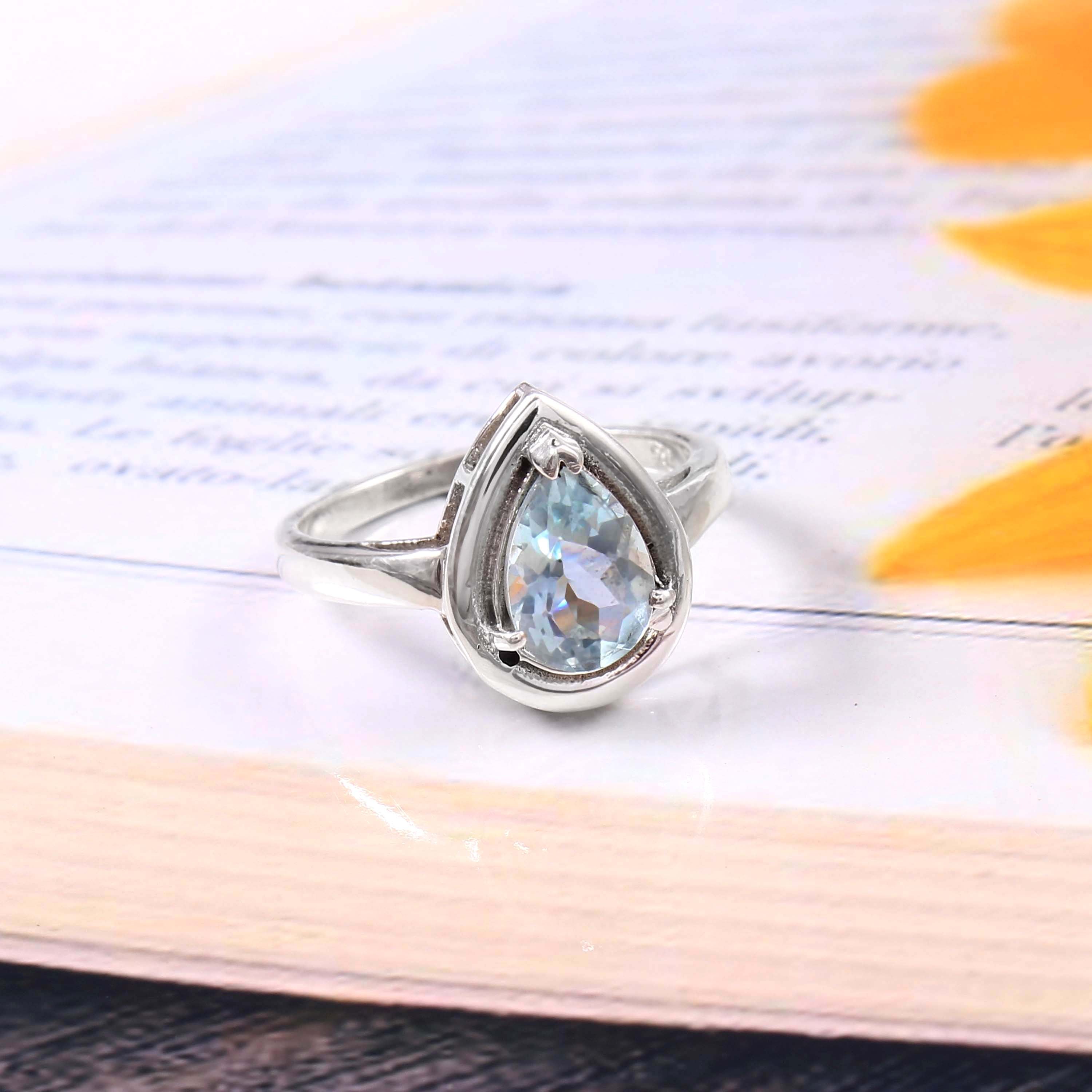 Natural Sky Blue Aquamarine Prong Set Gemstone Ring