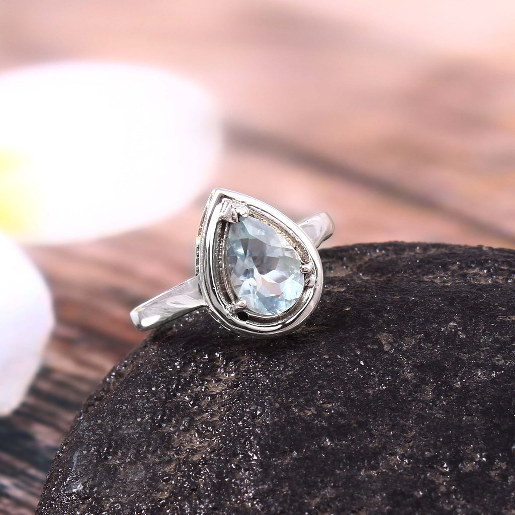 Natural Sky Blue Aquamarine Prong Set Gemstone Ring