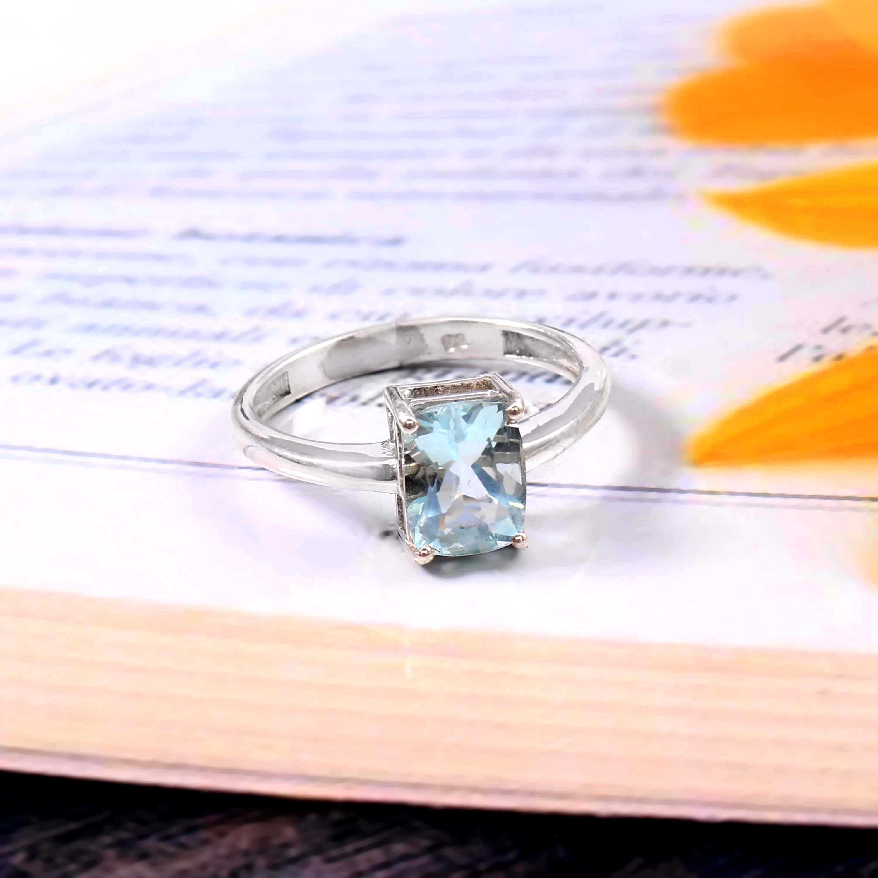 Natural Sky Blue Aquamarine Prong Set Gemstone Ring